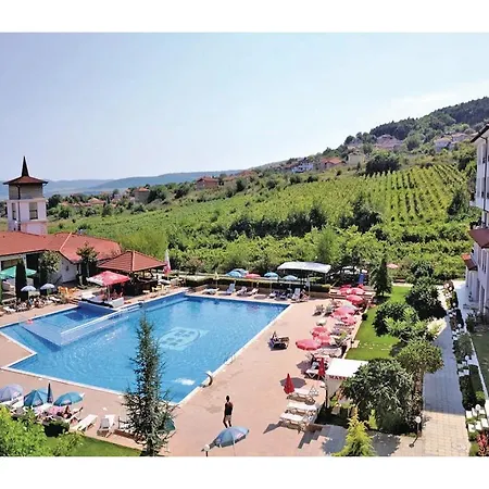 Two-bedroom Holiday In Rogachevo